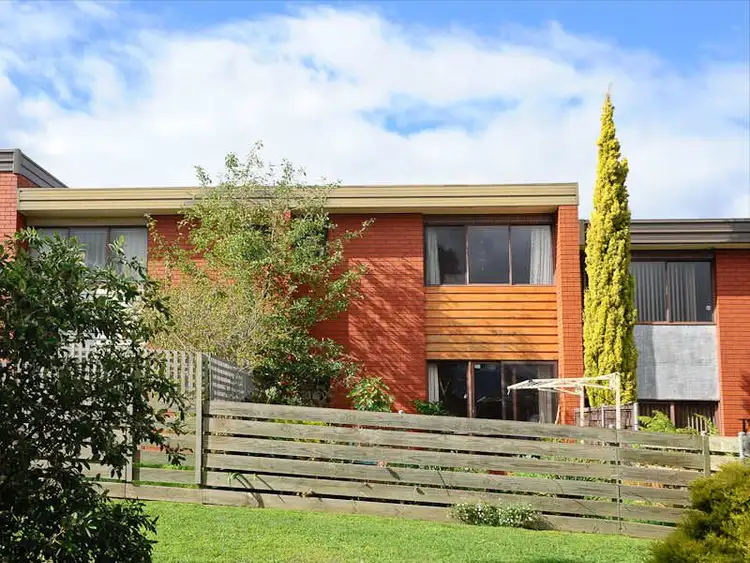 Main view of Homely unit listing, 3/2 Clifford Court, Howrah TAS 7018