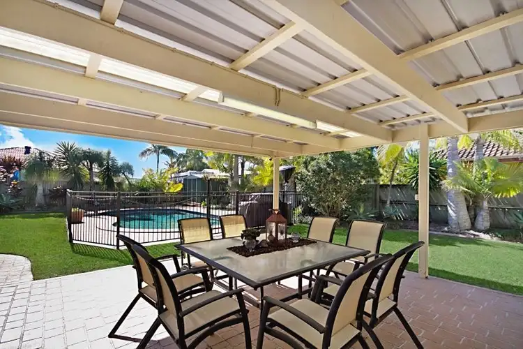 24 McKenzie Ave, Pottsville NSW 2489