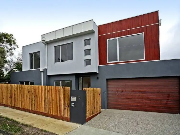 1/2 Read Street, Newtown VIC 3220