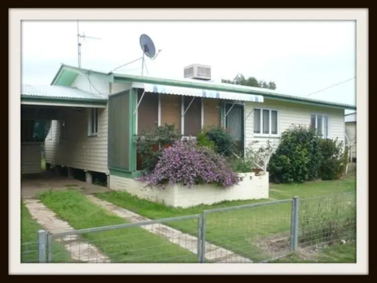 16 Atkins Street, Chinchilla QLD 4413