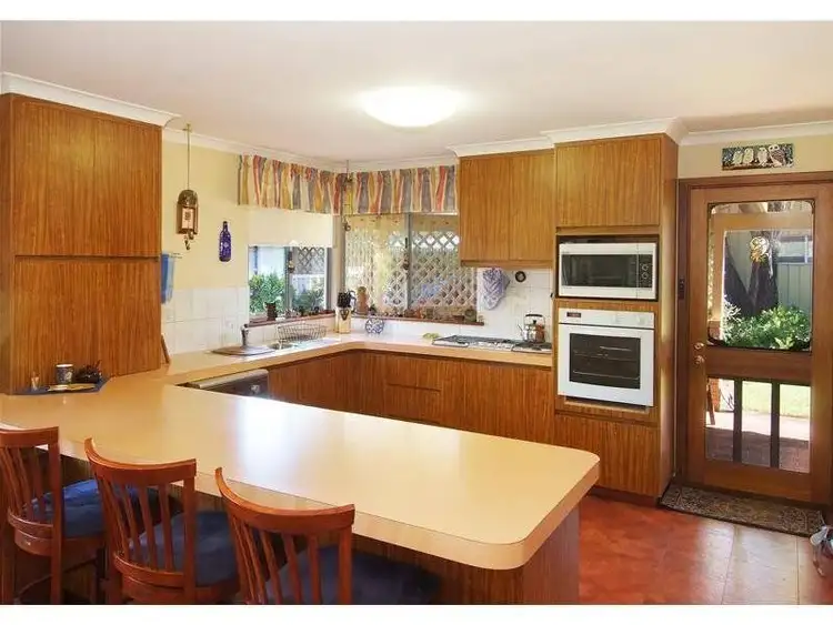 9 Percival Place, Broadwater WA 6280
