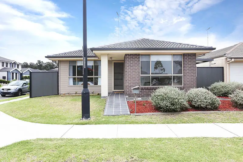 Main view of Homely house listing, 8 Hendon Street, Ropes Crossing NSW 2760