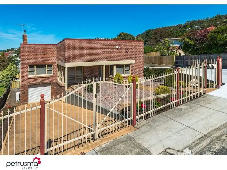 16 Suncrest Avenue, Lenah Valley TAS 7008