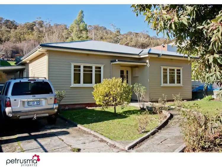 23 Oldham Avenue, New Town TAS 7008