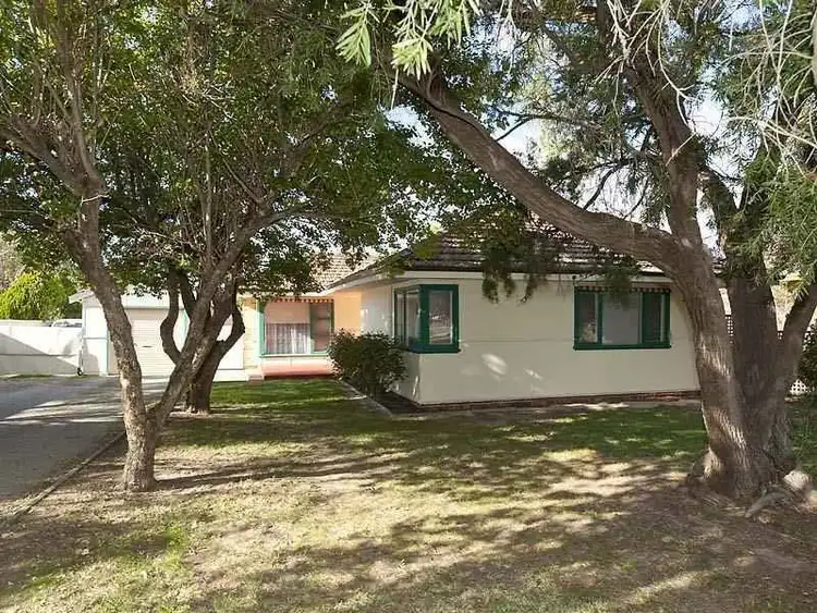 10 Harry Street, Gosnells WA 6110