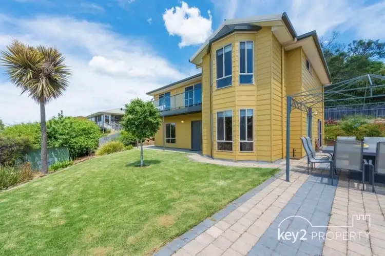 17 Lachlan Parade, Trevallyn TAS 7250