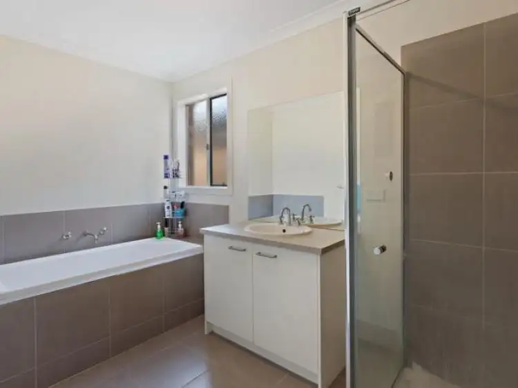 Sixth view of Homely house listing, 7 Nutmeg Close, Berwick VIC 3806