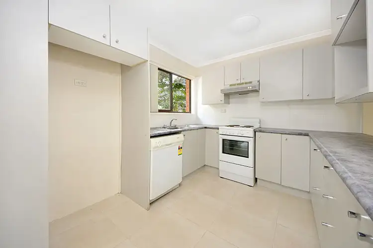 Fifth view of Homely house listing, 2 Tamworth Place, Engadine NSW 2233