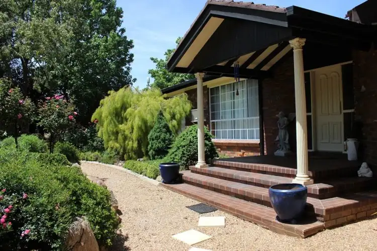 6 Poplar Road, Lake Albert NSW 2650