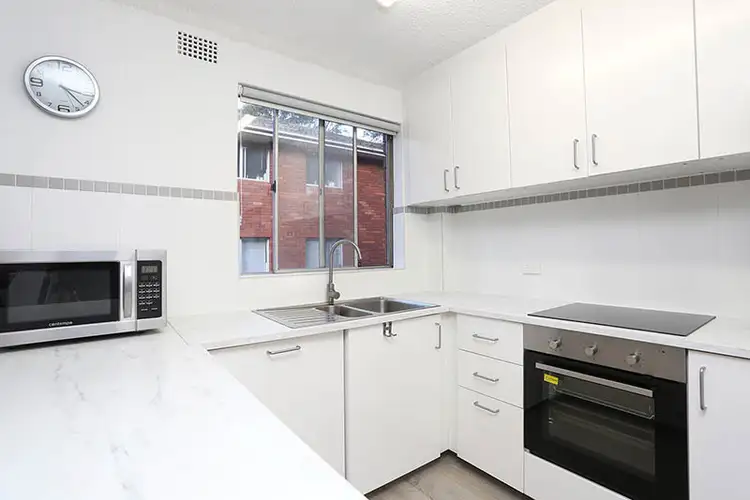 Second view of Homely unit listing, 4/33 Lismore Ave, Dee Why NSW 2099