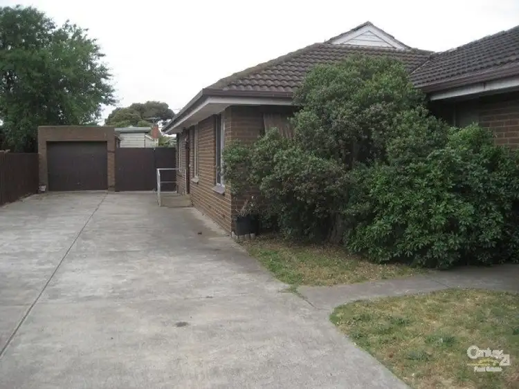 4/25 Mc Bain Street, Altona VIC 3018