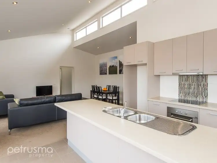 Third view of Homely villa listing, 5/10 Flagstaff Gully Road, Lindisfarne TAS 7015