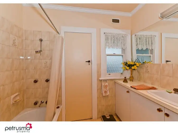 Fifth view of Homely house listing, 193 Derwent Avenue, Lindisfarne TAS 7015