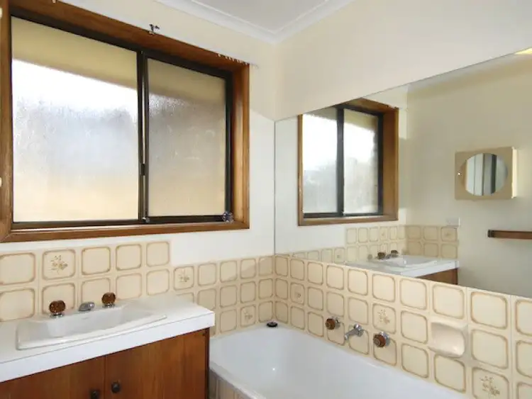 Sixth view of Homely house listing, 2/18 Bentley Road, Lenah Valley TAS 7008