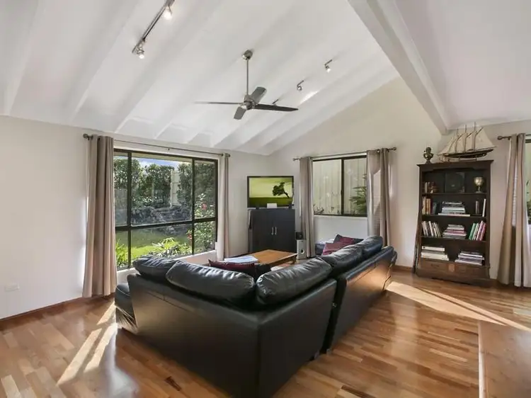 49 Gordon St, Ormiston QLD 4160