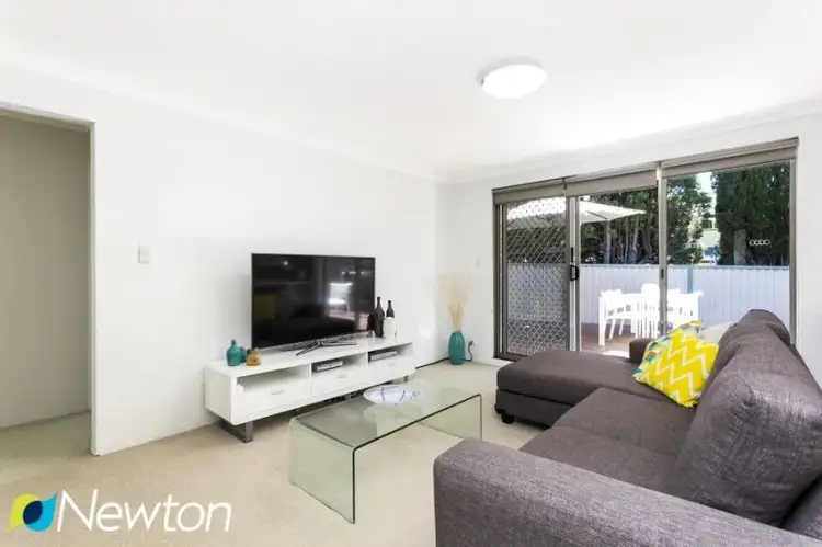 Fourth view of Homely villa listing, 17/87 Yathong Road, Caringbah NSW 2229