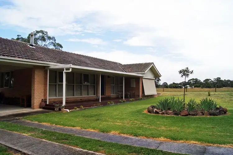 4230 OLD SALE ROAD, Westbury VIC 3825
