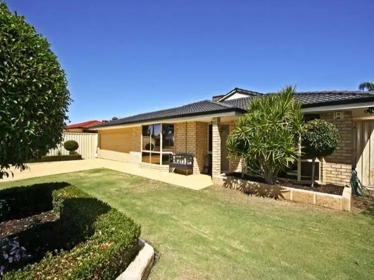 10 Timbercrest Road, Thornlie WA 6108