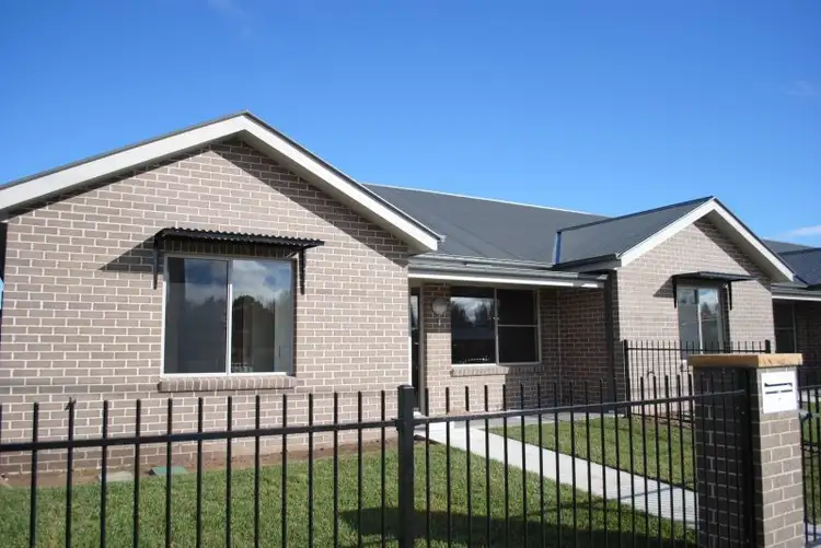 13/190 Gilmour Street, Bathurst NSW 2795