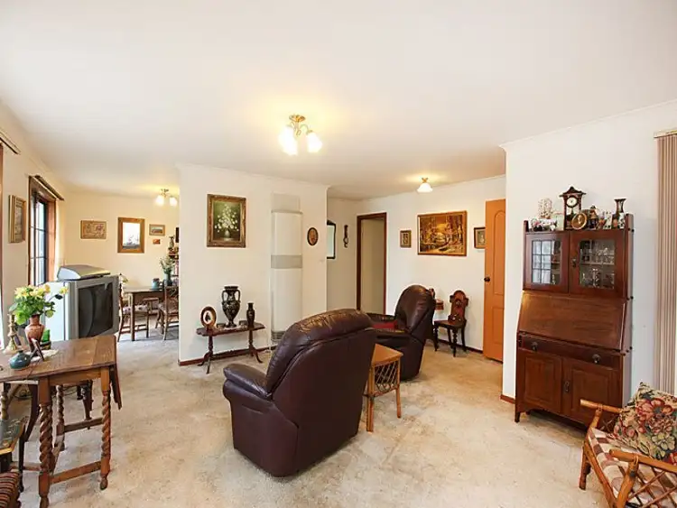 Sixth view of Homely house listing, 13 Rosscommon Place, Seabrook VIC 3028