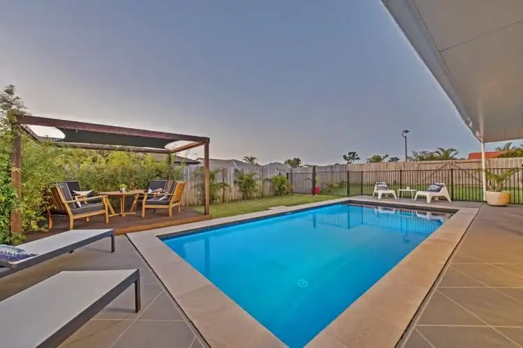 15 Meadow Way, Upper Coomera QLD 4209