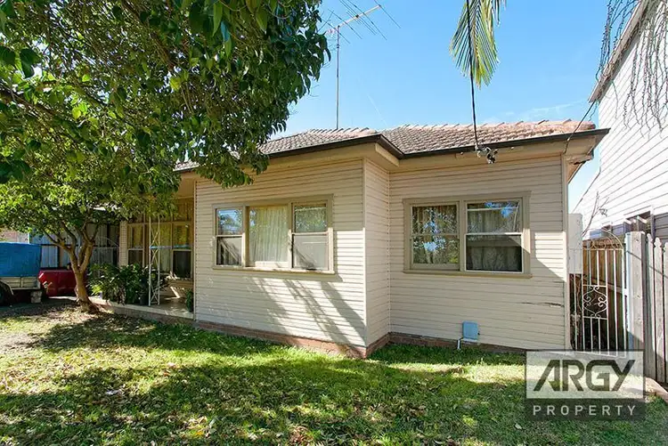2 Riverview Avenue, Kyle Bay NSW 2221