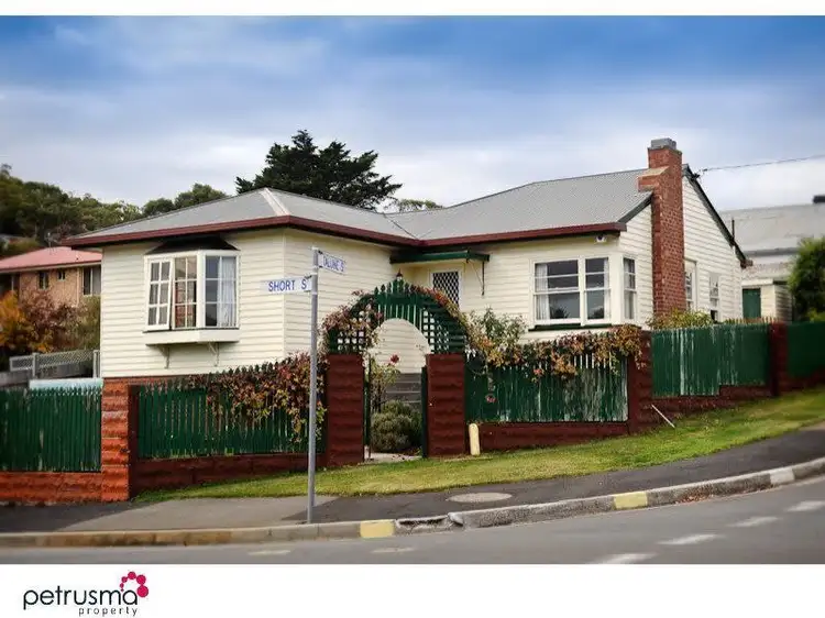 1 Short Street, Lindisfarne TAS 7015