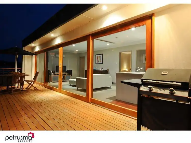 Main view of Homely unit listing, 1/5 Melaleuca Drive, Blackmans Bay TAS 7052