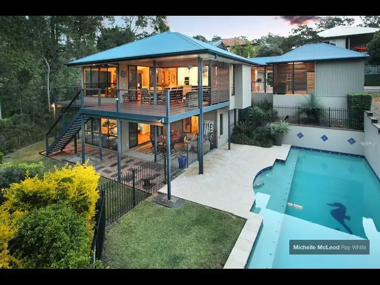 4A Carissa Place, Chapel Hill QLD 4069