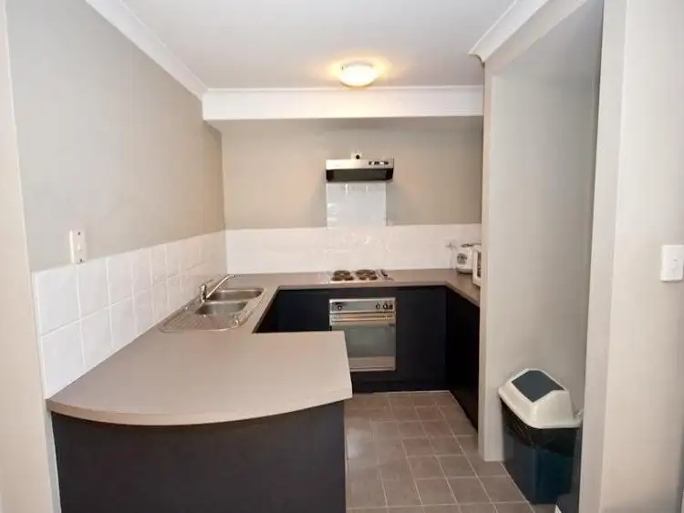 Fifth view of Homely house listing, 4/11 Choseley Place, Langford WA 6147