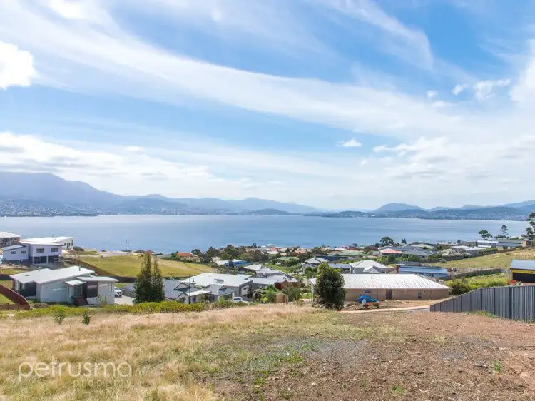 4 Reliance Court, Tranmere TAS 7018
