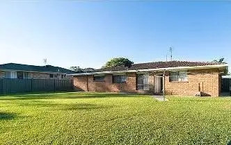 Second view of Homely house listing, 39 Bulgoon Crescent, Ocean Shores NSW 2483