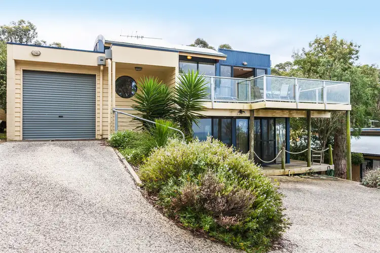 24 Normanby Terrace, Lorne VIC 3232