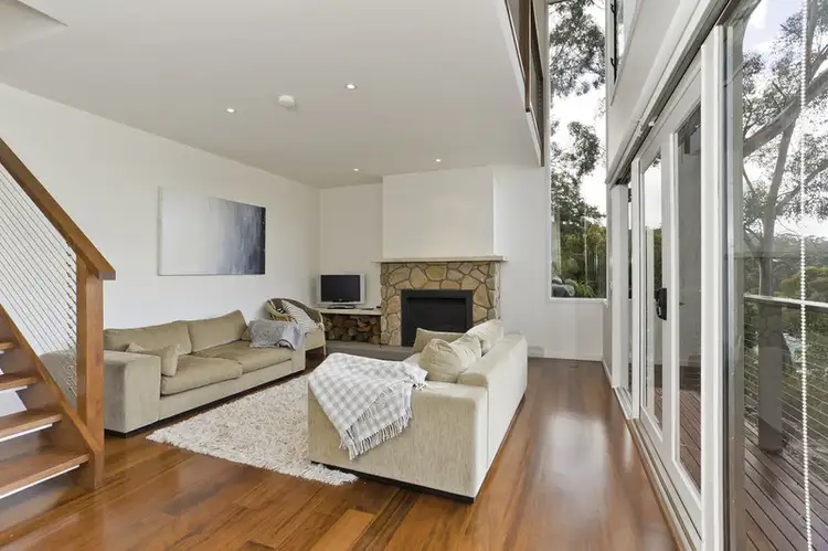 2/6 Austin Court, Lorne VIC 3232