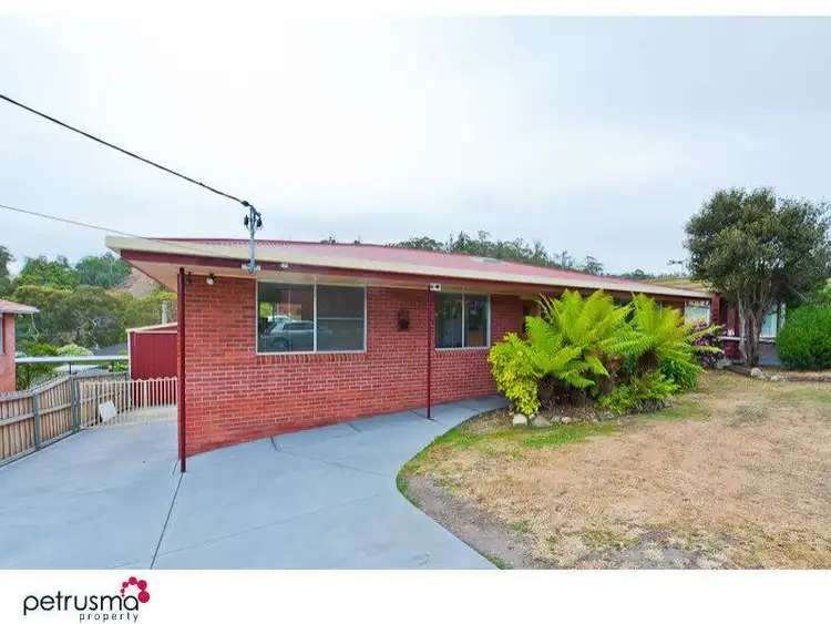 4 Banawarra Road, Geilston Bay TAS 7015