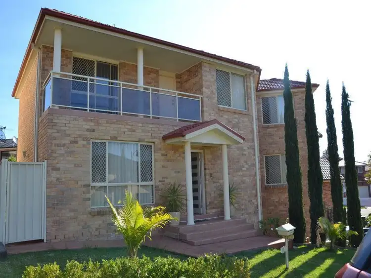 9A Rainham, West Hoxton NSW 2171