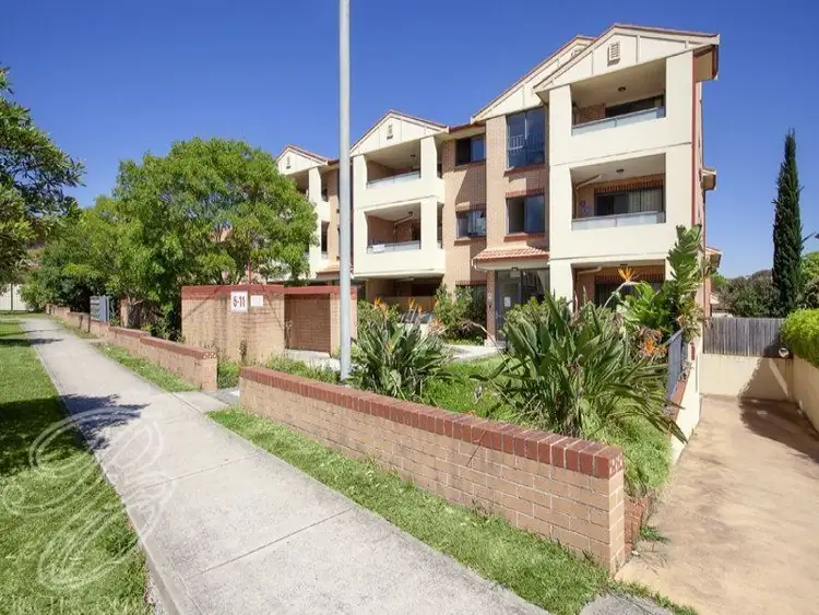 3/5 Harcourt Avenue, Campsie NSW 2194