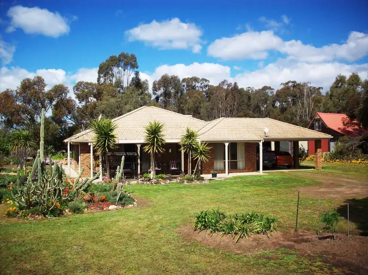 90 Harriman Rd, Waranga Shores VIC 3612