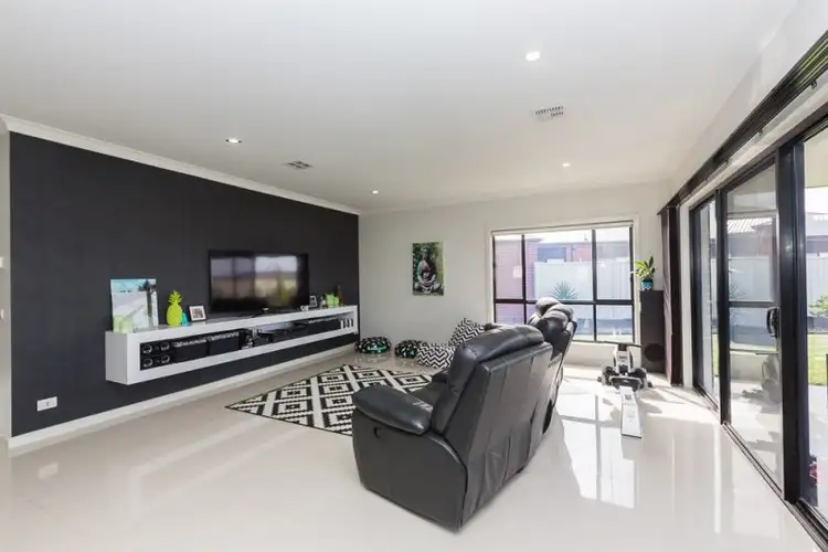 Third view of Homely house listing, 5 Shade Court, Horsham VIC 3400