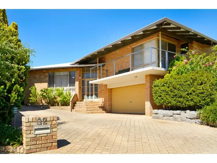Main view of Homely house listing, 32 Hazelwood Loop, Carine WA 6020