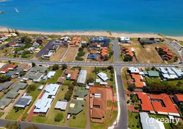 Sixth view of Homely villa listing, 2/9 Aileen Street, Mandurah WA 6210