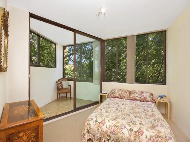 Third view of Homely apartment listing, 15/3-5 St Neot Avenue, Potts Point NSW 2011