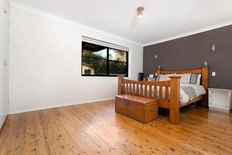 Sixth view of Homely house listing, 8 Camelot Place, Oak Flats NSW 2529