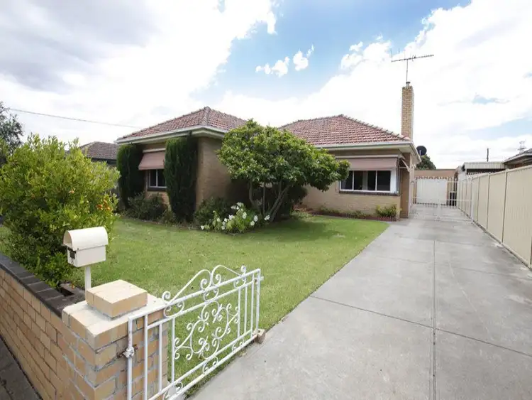 8 Marigold Avenue, Altona North VIC 3025