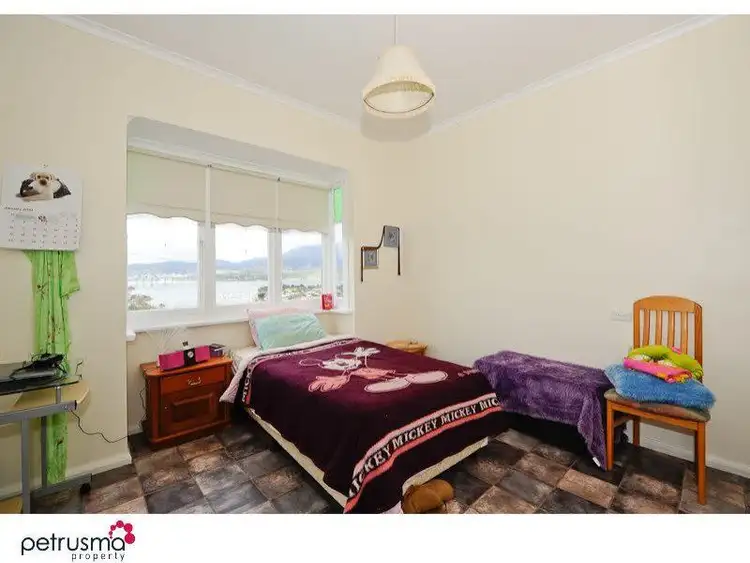 Sixth view of Homely house listing, 8 Karoola Crescent, Lindisfarne TAS 7015