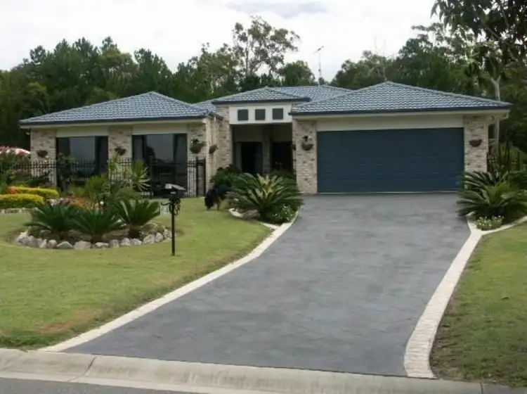 64 Wrenaus Way, Ningi QLD 4511