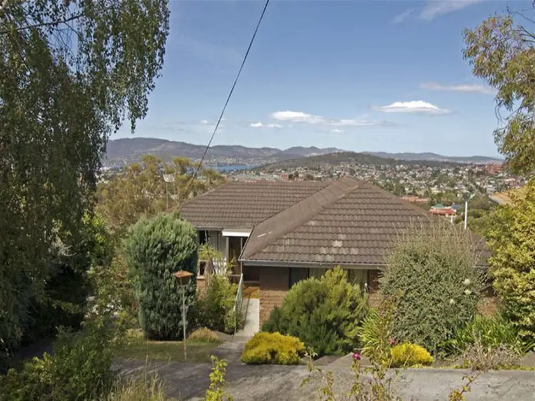 23 Alwyn Road, Lenah Valley TAS 7008