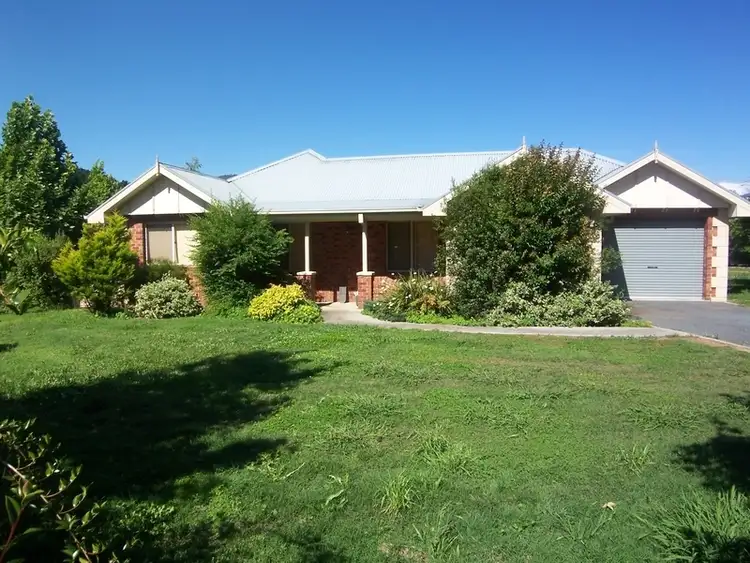1/74 Walkers Lane, Bright VIC 3741