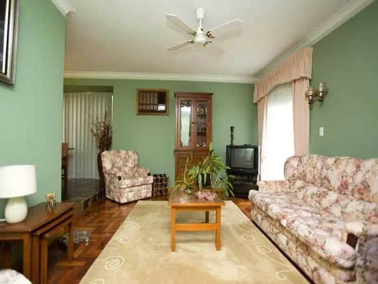 Fifth view of Homely house listing, 16 Inverness Circle, Camillo WA 6111