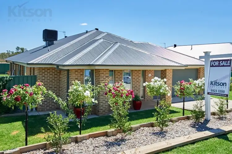 20 Paperbark Drive, Forest Hill NSW 2651